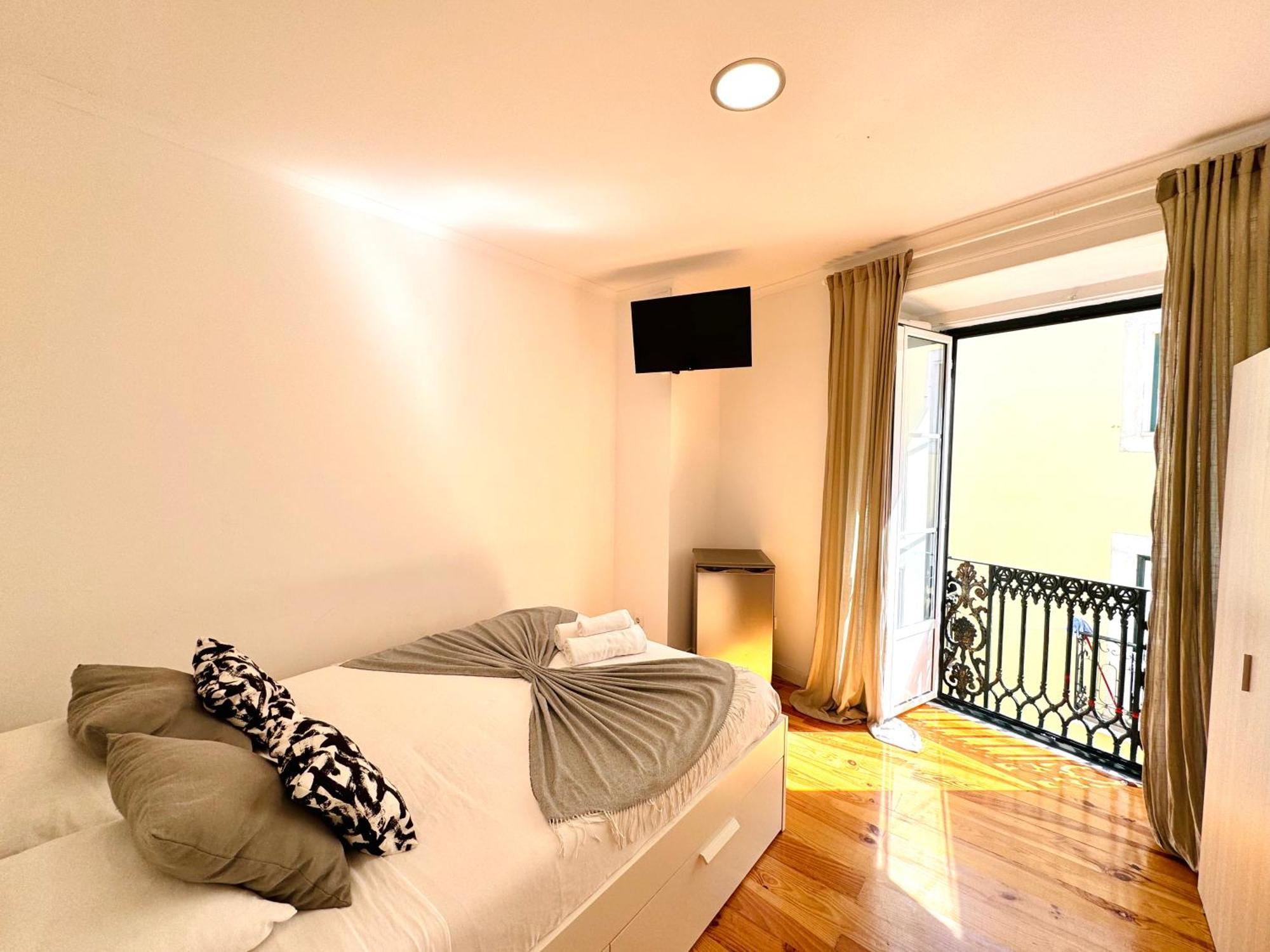 Solmar House Apartment Lisbon Bagian luar foto